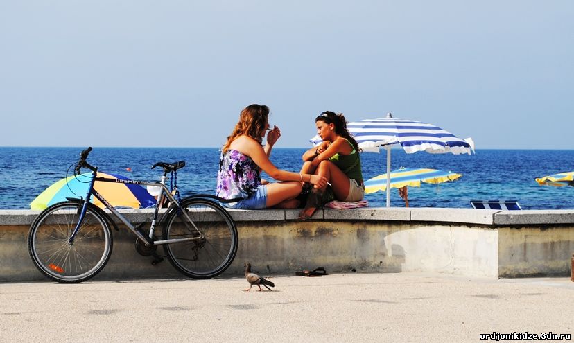 отдых в Крыму в Орджоникидзе летом 2015 на велосипедах вдоль моря
